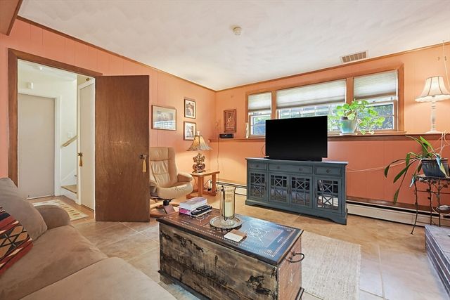 1 Fisher Street, Holliston, MA 01746