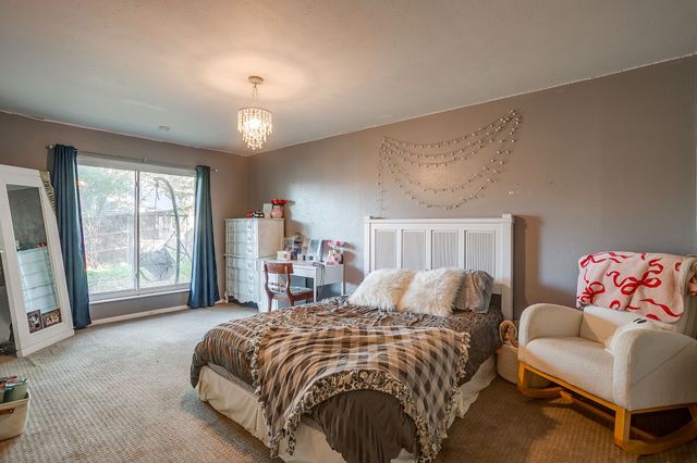 921 Overhill Drive, Bedford, TX 76022