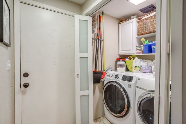 921 Overhill Drive, Bedford, TX 76022