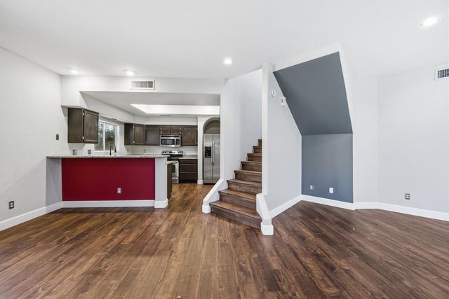 10232 N 12th Court Unit 2, Phoenix, AZ 85020