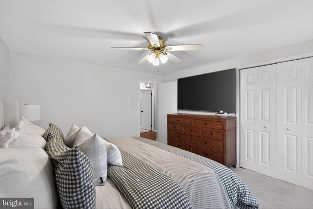 6 FRANKLIN AVE, Phoenixville, PA 19460