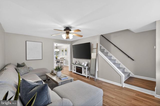 6 FRANKLIN AVE, Phoenixville, PA 19460