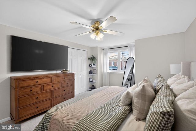 6 FRANKLIN AVE, Phoenixville, PA 19460