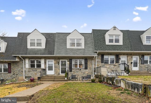 6 FRANKLIN AVE, Phoenixville, PA 19460