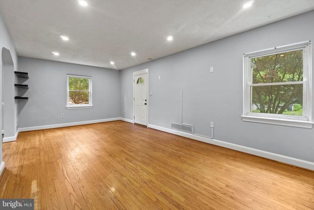 6014 39TH AVE, Hyattsville, MD 20782