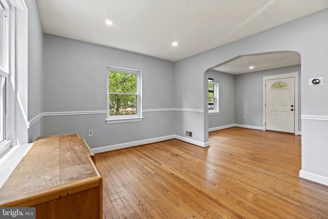 6014 39TH AVE, Hyattsville, MD 20782