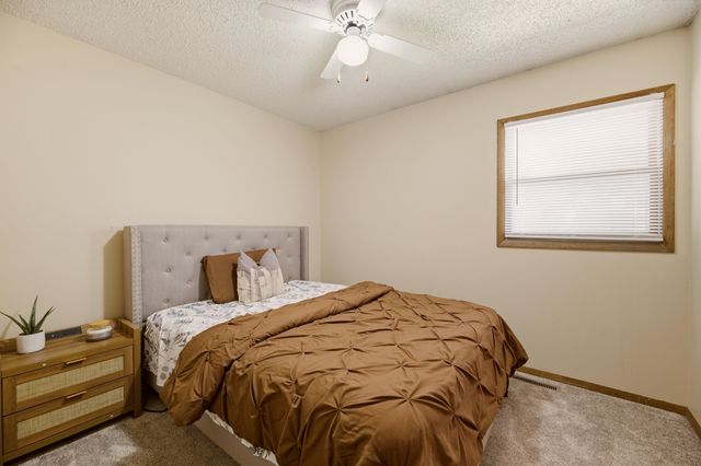 4109 N Danbury St, Bel Aire, KS 67220