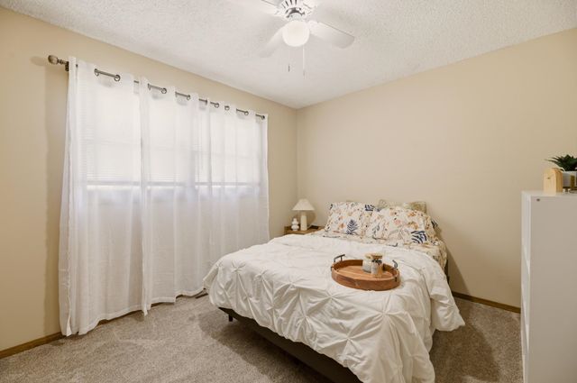 4109 N Danbury St, Bel Aire, KS 67220