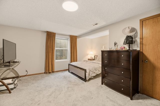 4109 N Danbury St, Bel Aire, KS 67220