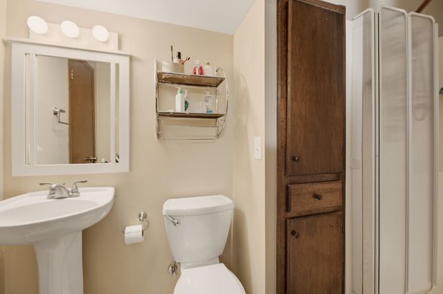 4109 N Danbury St, Bel Aire, KS 67220