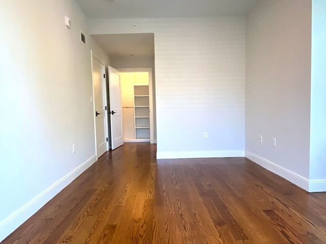 1 Everett St. 201, Boston, MA 02134