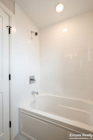 1 Everett St. 201, Boston, MA 02134