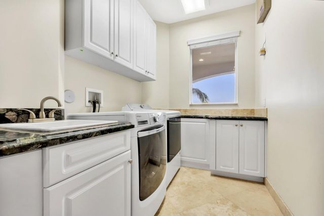 1261 NE 27th Way, Pompano Beach, FL 33062