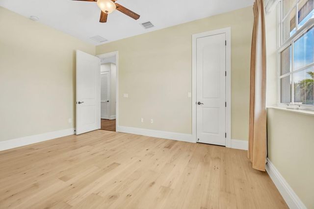 1261 NE 27th Way, Pompano Beach, FL 33062