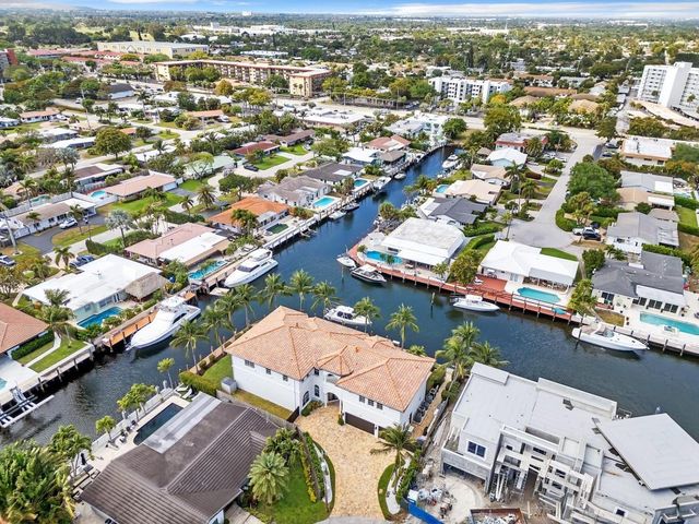 1261 NE 27th Way, Pompano Beach, FL 33062