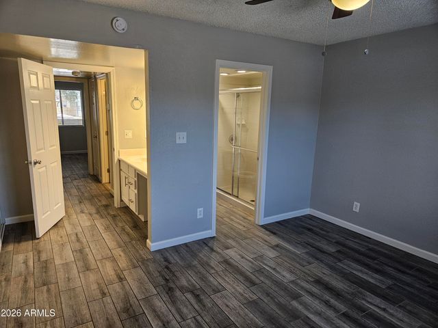 3818 E EARLL Drive 6, Phoenix, AZ 85018