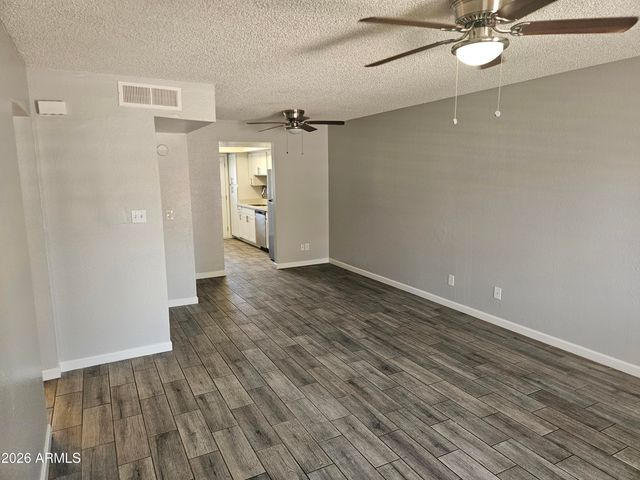 3818 E EARLL Drive 6, Phoenix, AZ 85018