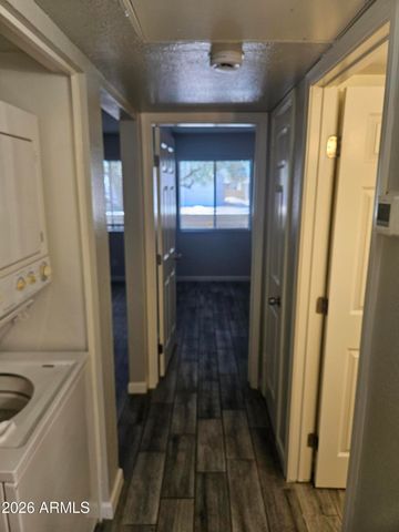 3818 E EARLL Drive 6, Phoenix, AZ 85018
