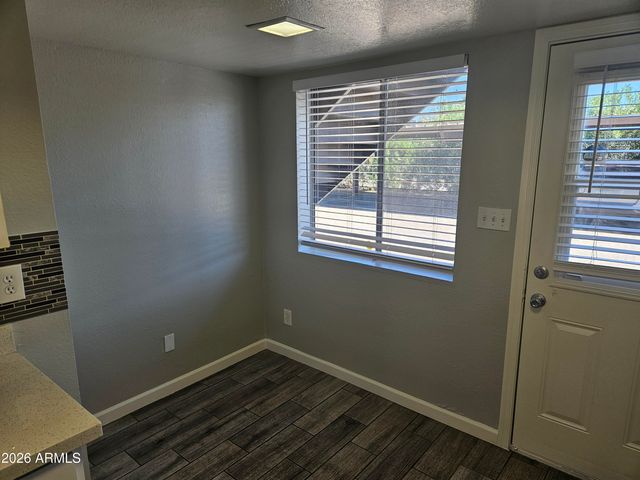 3818 E EARLL Drive 6, Phoenix, AZ 85018