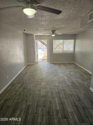 3818 E EARLL Drive 6, Phoenix, AZ 85018
