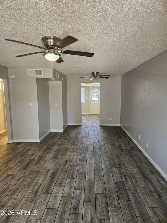 3818 E EARLL Drive 6, Phoenix, AZ 85018