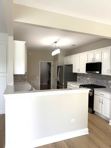 13053 Dearborn Trail, Huntley, IL 60142