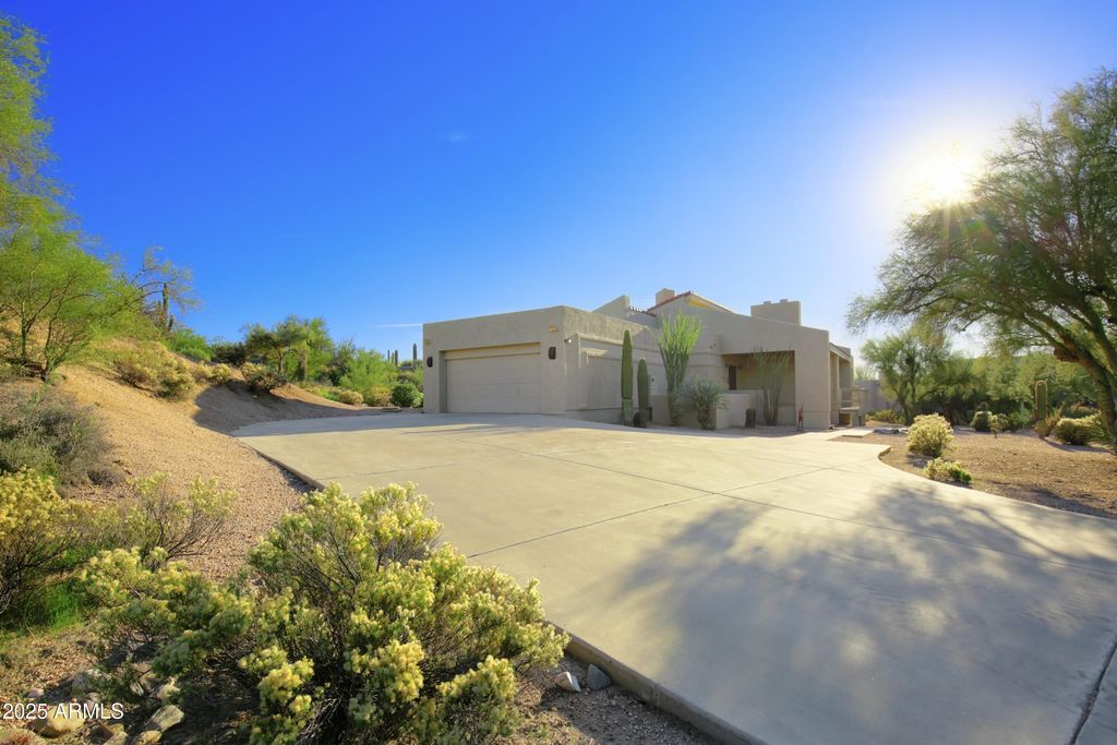 8249 E CAREFREE Drive, Carefree, AZ 85377 — photo 4