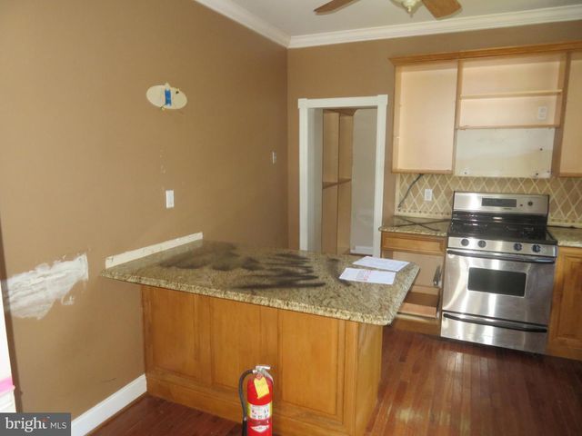 125 W COTTAGE AVE, Haddonfield, NJ 08033