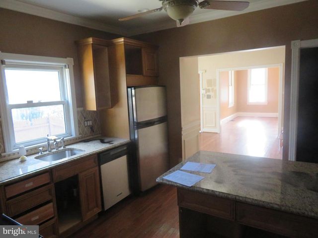 125 W COTTAGE AVE, Haddonfield, NJ 08033