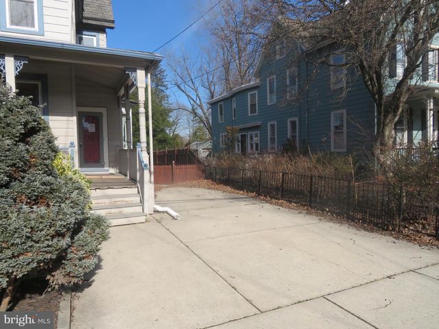 125 W COTTAGE AVE, Haddonfield, NJ 08033