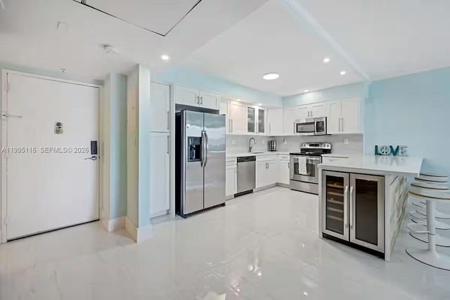 19370 Collins Avenue 1121, Sunny Isles Beach, FL 33160