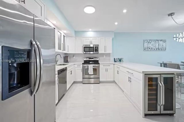 19370 Collins Avenue 1121, Sunny Isles Beach, FL 33160
