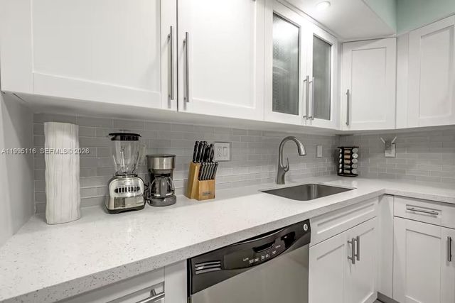 19370 Collins Avenue 1121, Sunny Isles Beach, FL 33160