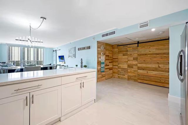 19370 Collins Avenue 1121, Sunny Isles Beach, FL 33160