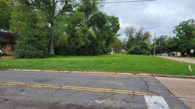 115 N Texas Street, Deridder, LA 70634