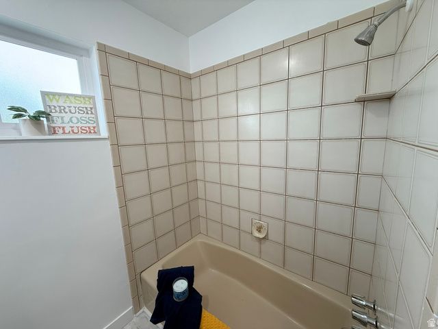 5447 S 2425 W, Roy, UT 84067