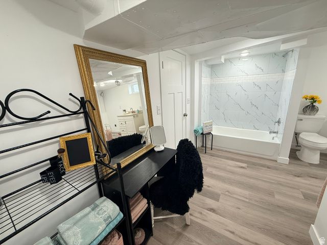 5447 S 2425 W, Roy, UT 84067