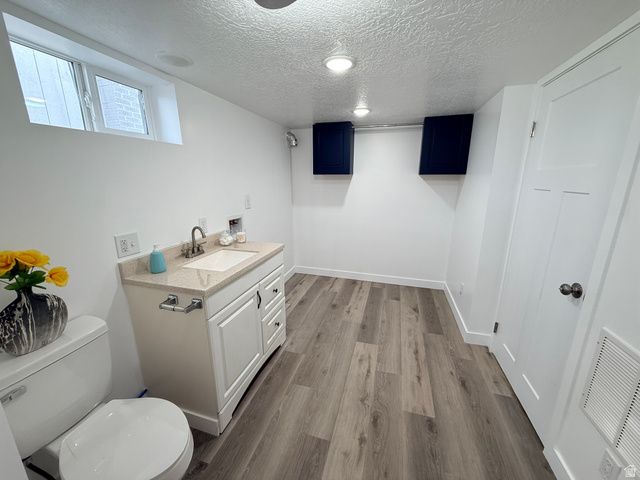 5447 S 2425 W, Roy, UT 84067