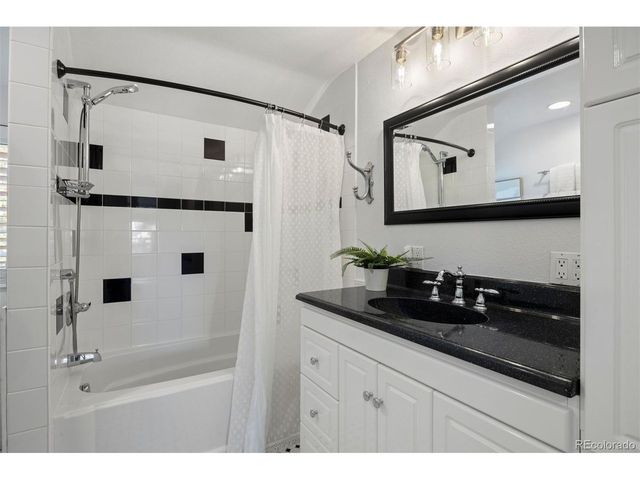 7285 E Fremont Pl, Centennial, CO 80112