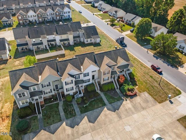 106 Piccadilly Court, Clayton, NC 27520