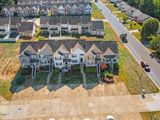 106 Piccadilly Court, Clayton, NC 27520