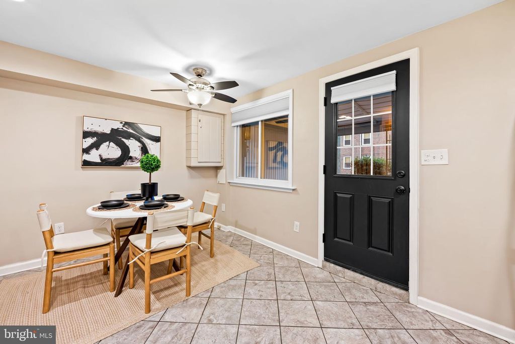 Image 13 of property listing at 1817 DUNMERE RD, Baltimore, MD 21222