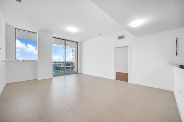 7901 Hispanola Avenue 909, North Bay Village, FL 33141