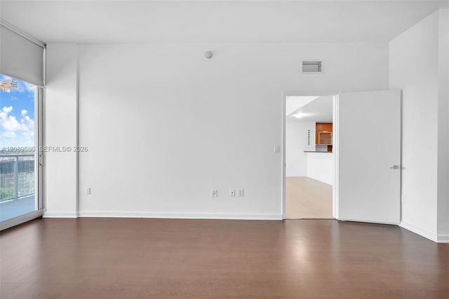7901 Hispanola Avenue 909, North Bay Village, FL 33141