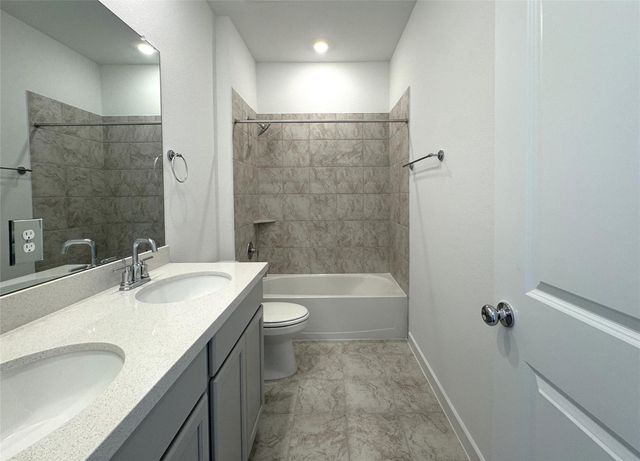 9723 Pettus Creek Drive, Cypress, TX 77433