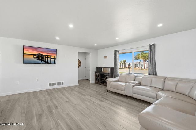 364 Palm Circle, Flagler Beach, FL 32136