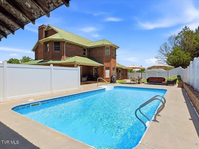 7531 West Pierce Drive, Talbott, TN 37877