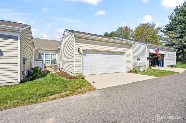 442 Bluebird Drive, Monroe, NJ 08831
