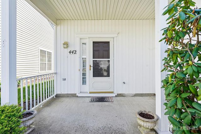 442 Bluebird Drive, Monroe, NJ 08831
