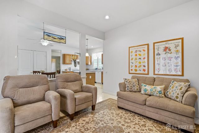 442 Bluebird Drive, Monroe, NJ 08831